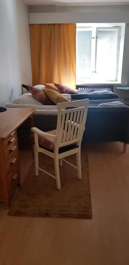 Lentaevae Kalakukko -Veturi B&B Kuopio Esterno foto