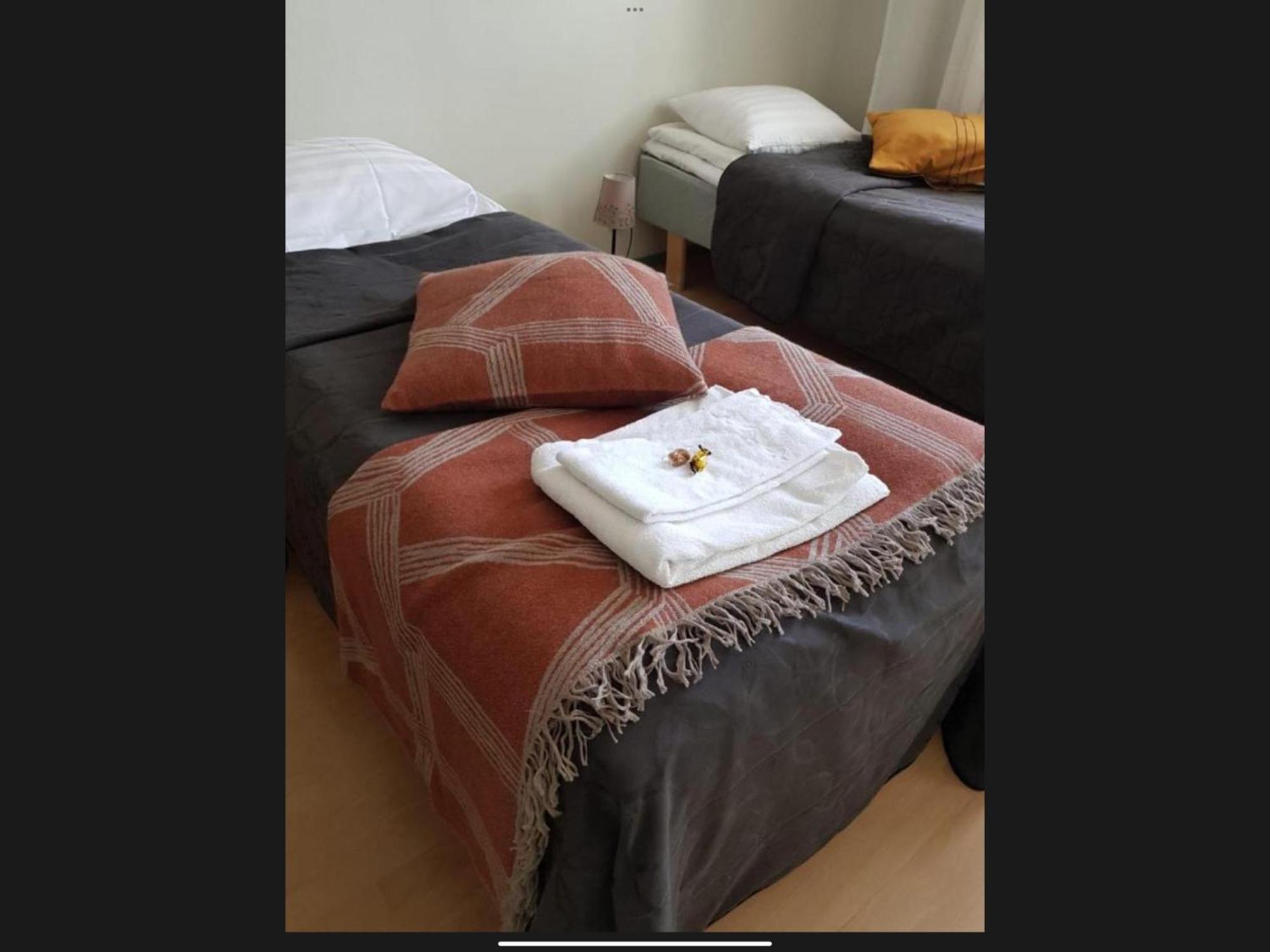 Lentaevae Kalakukko -Veturi B&B Kuopio Esterno foto