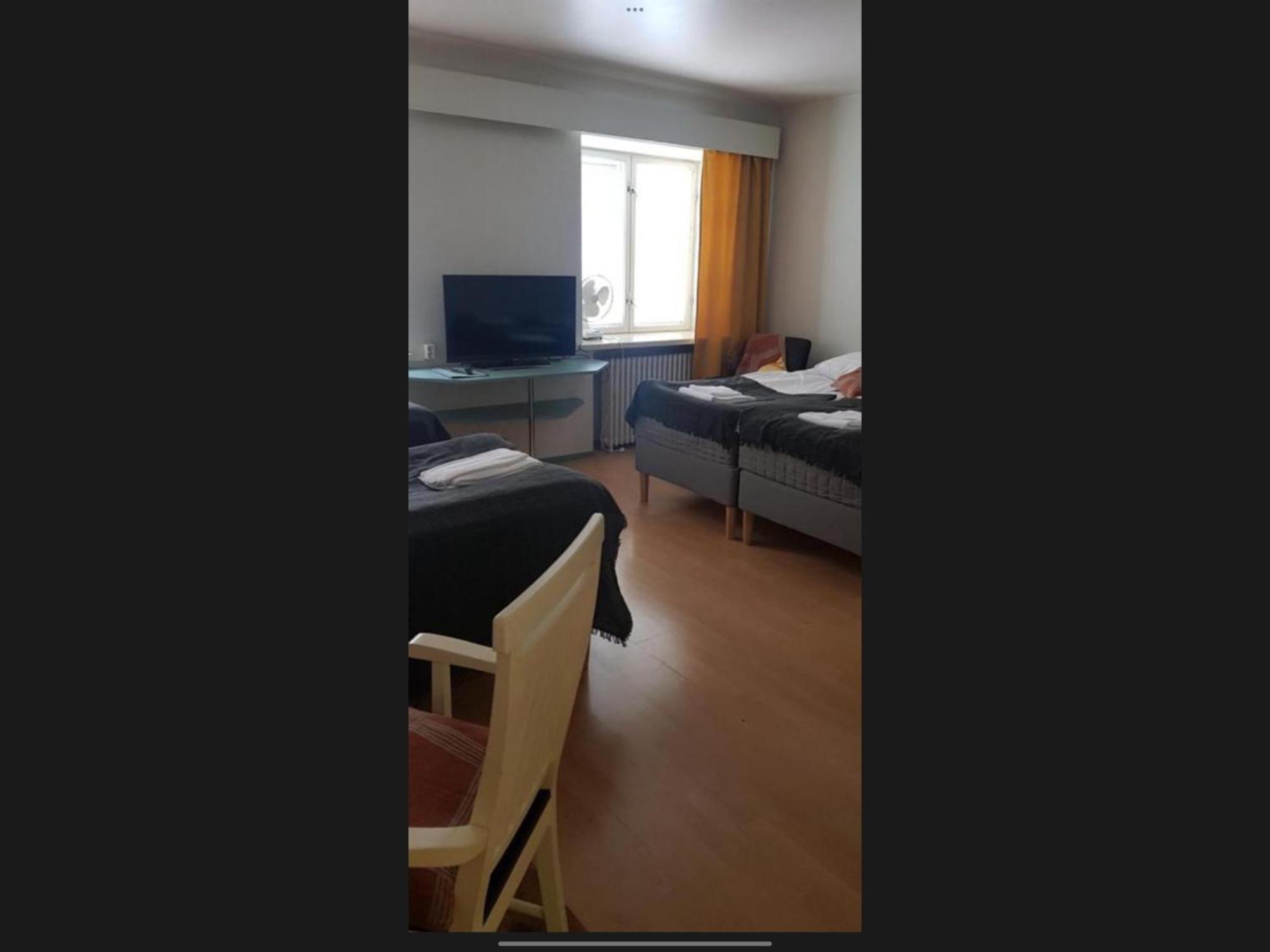 Lentaevae Kalakukko -Veturi B&B Kuopio Esterno foto