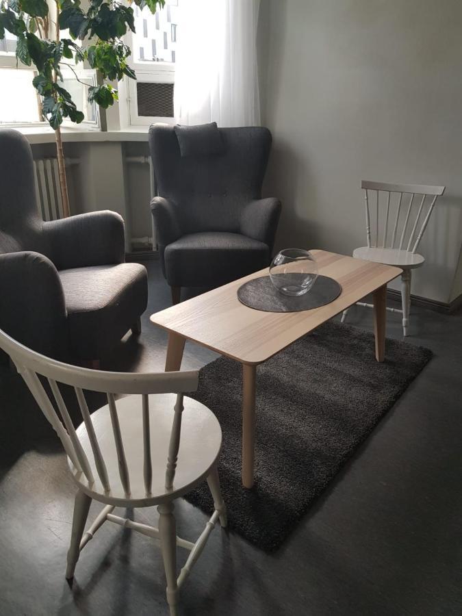 Lentaevae Kalakukko -Veturi B&B Kuopio Esterno foto