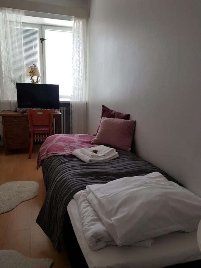 Lentaevae Kalakukko -Veturi B&B Kuopio Esterno foto