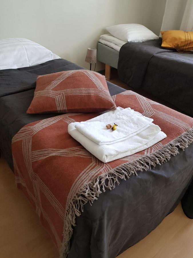 Lentaevae Kalakukko -Veturi B&B Kuopio Esterno foto